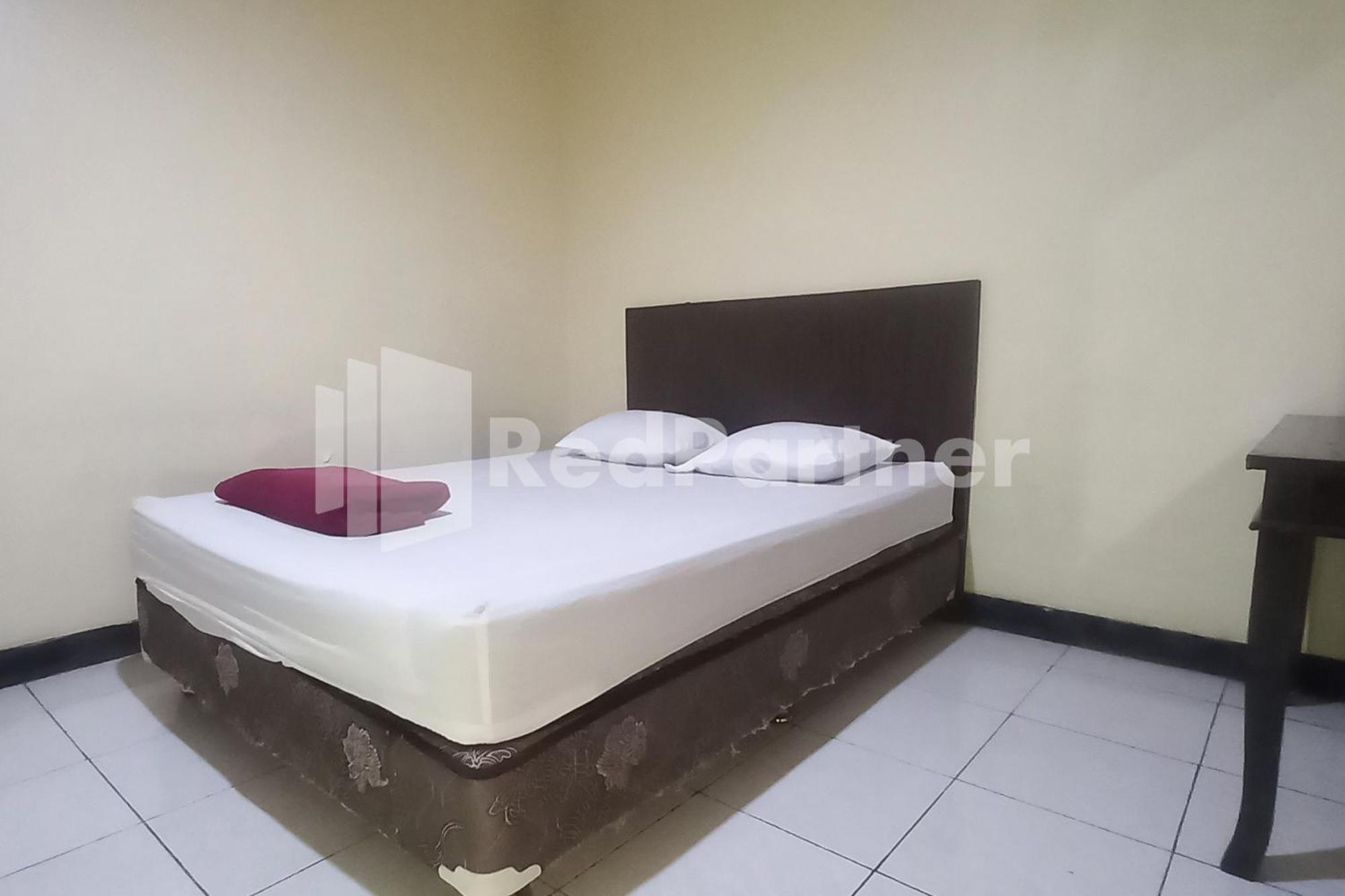 Hotel Palem 2 Syariah Malang Redpartner Ngoại thất bức ảnh
