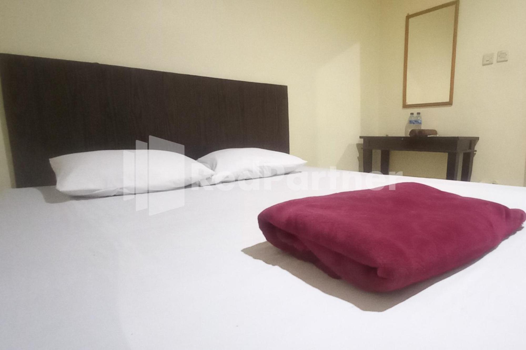 Hotel Palem 2 Syariah Malang Redpartner Ngoại thất bức ảnh